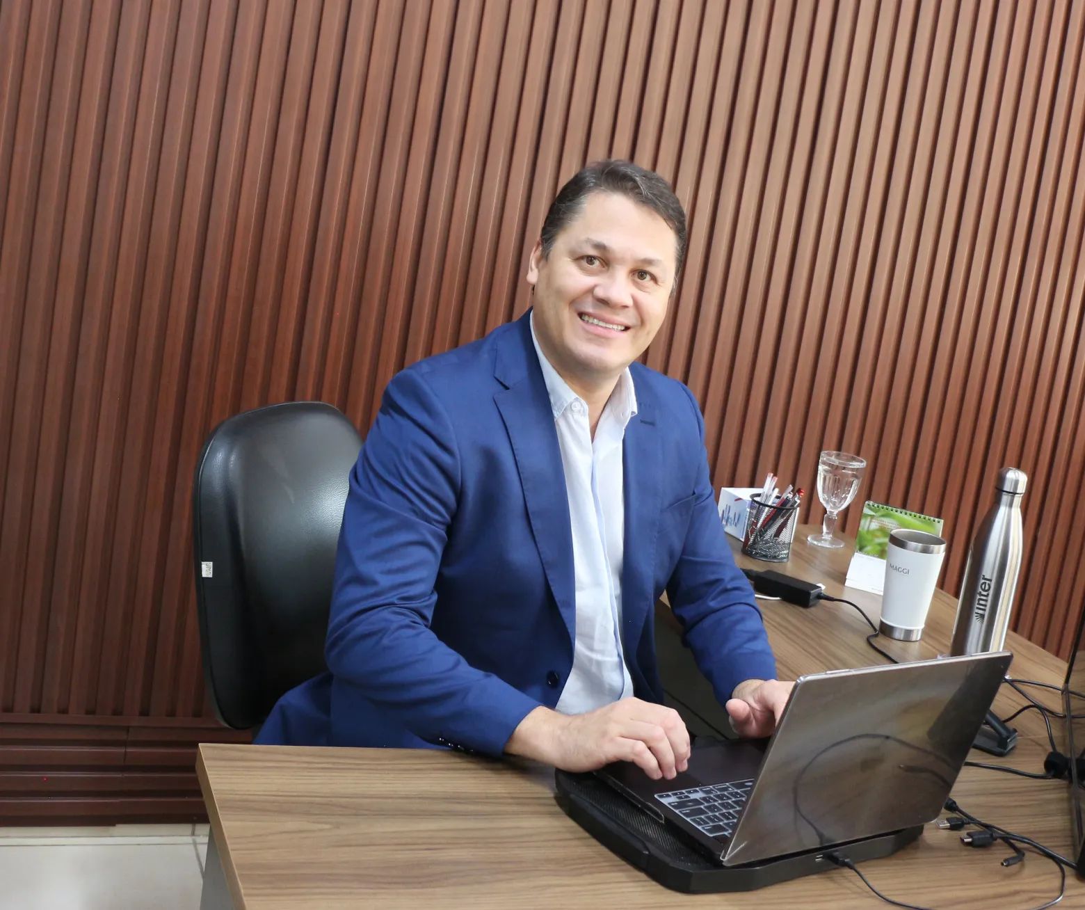 Atendimento no escritório da Infinity Crédito e Financiamento, em Uberlândia