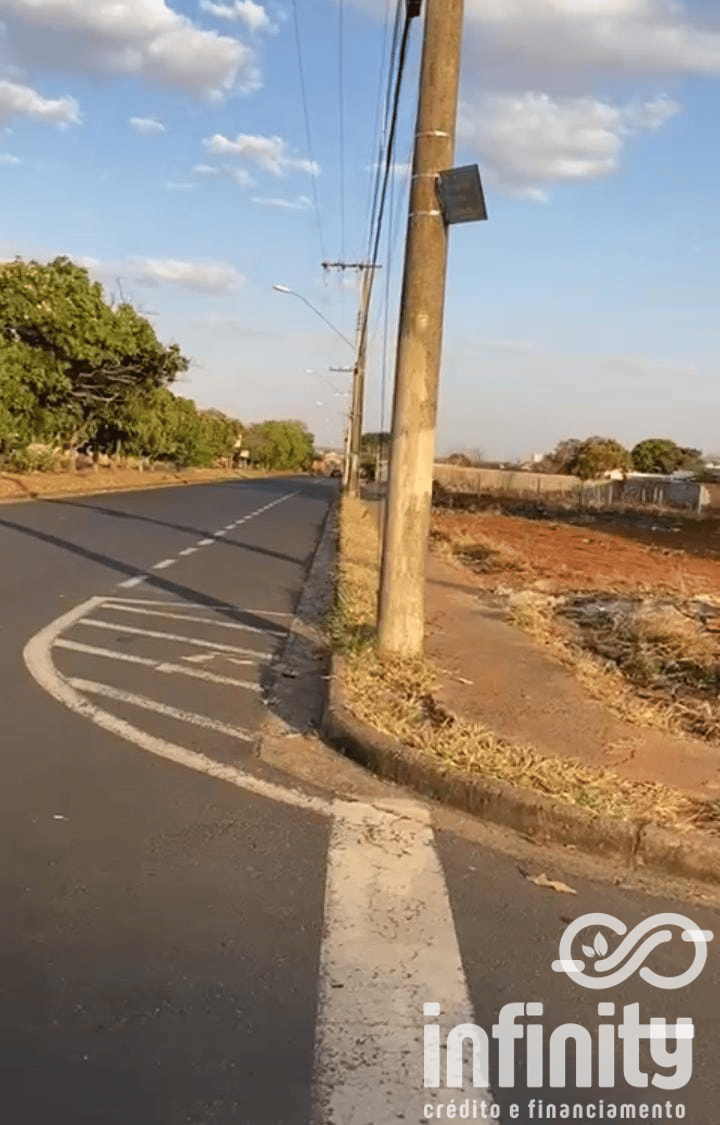 Foto 2 de 3: Terreno 300 m² no Bairro Gávea Sul